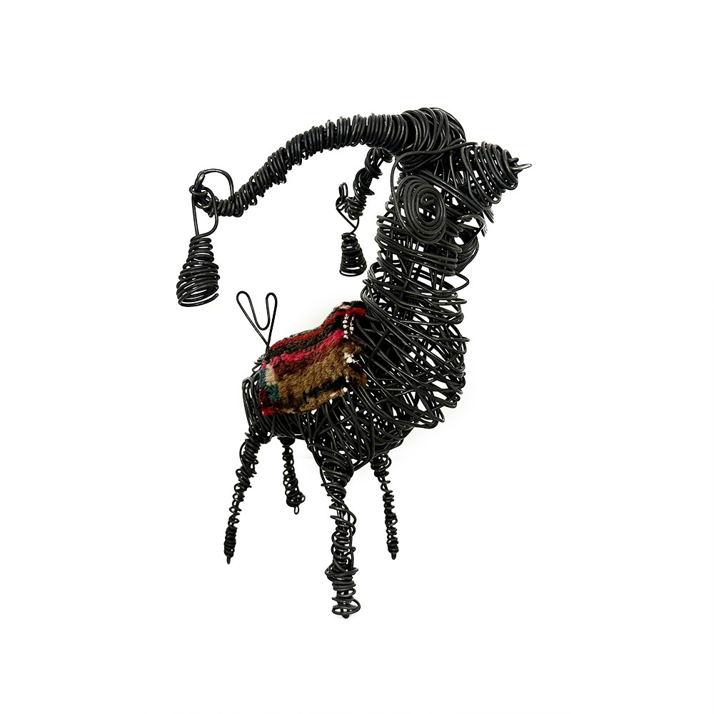 مجسمه مفتولی طرح گوزن